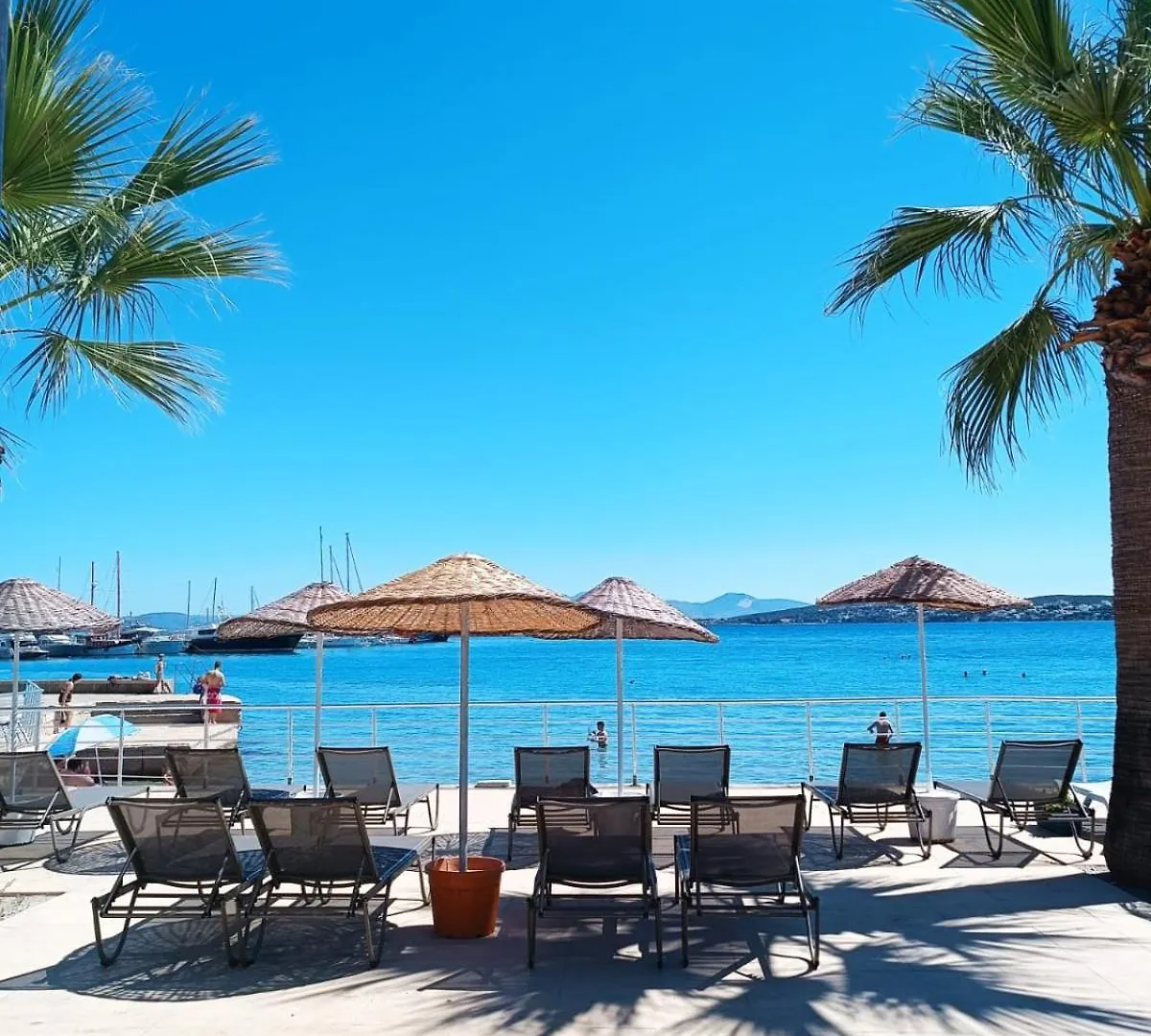 住宿加早餐酒店 Kalipso Motel Çeşme 土耳其