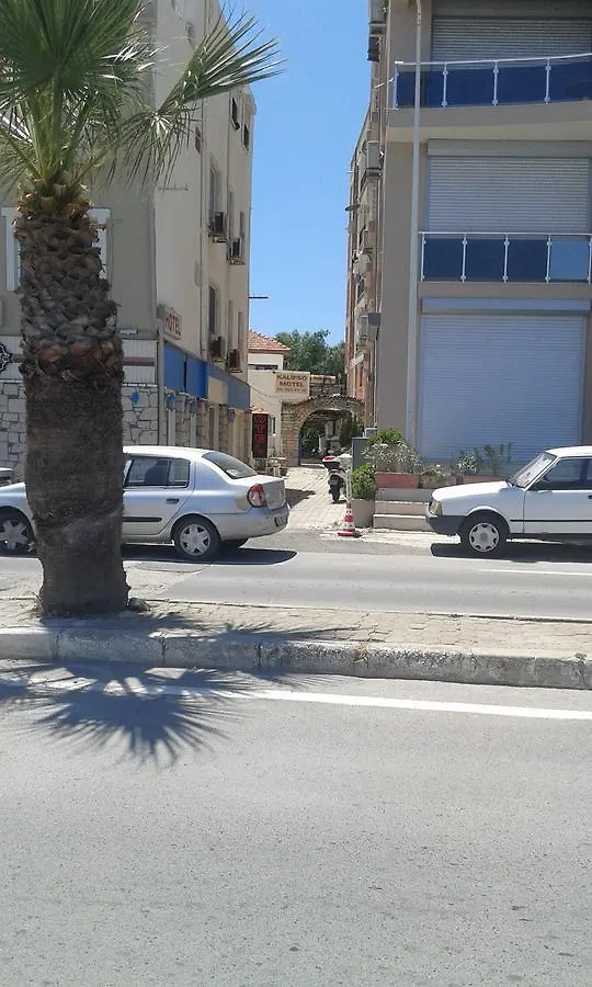 Kalipso Motel Çeşme 住宿加早餐酒店